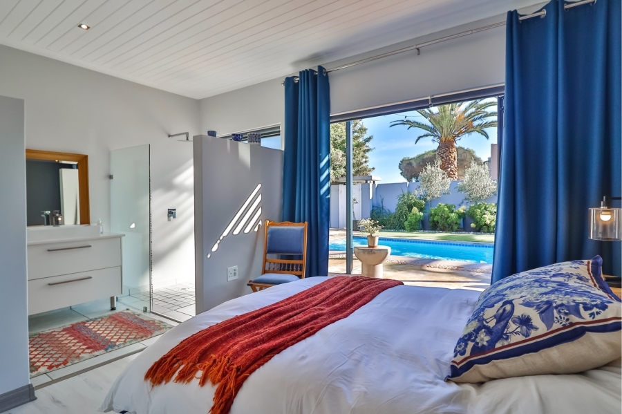 4 Bedroom Property for Sale in Middedorp Western Cape